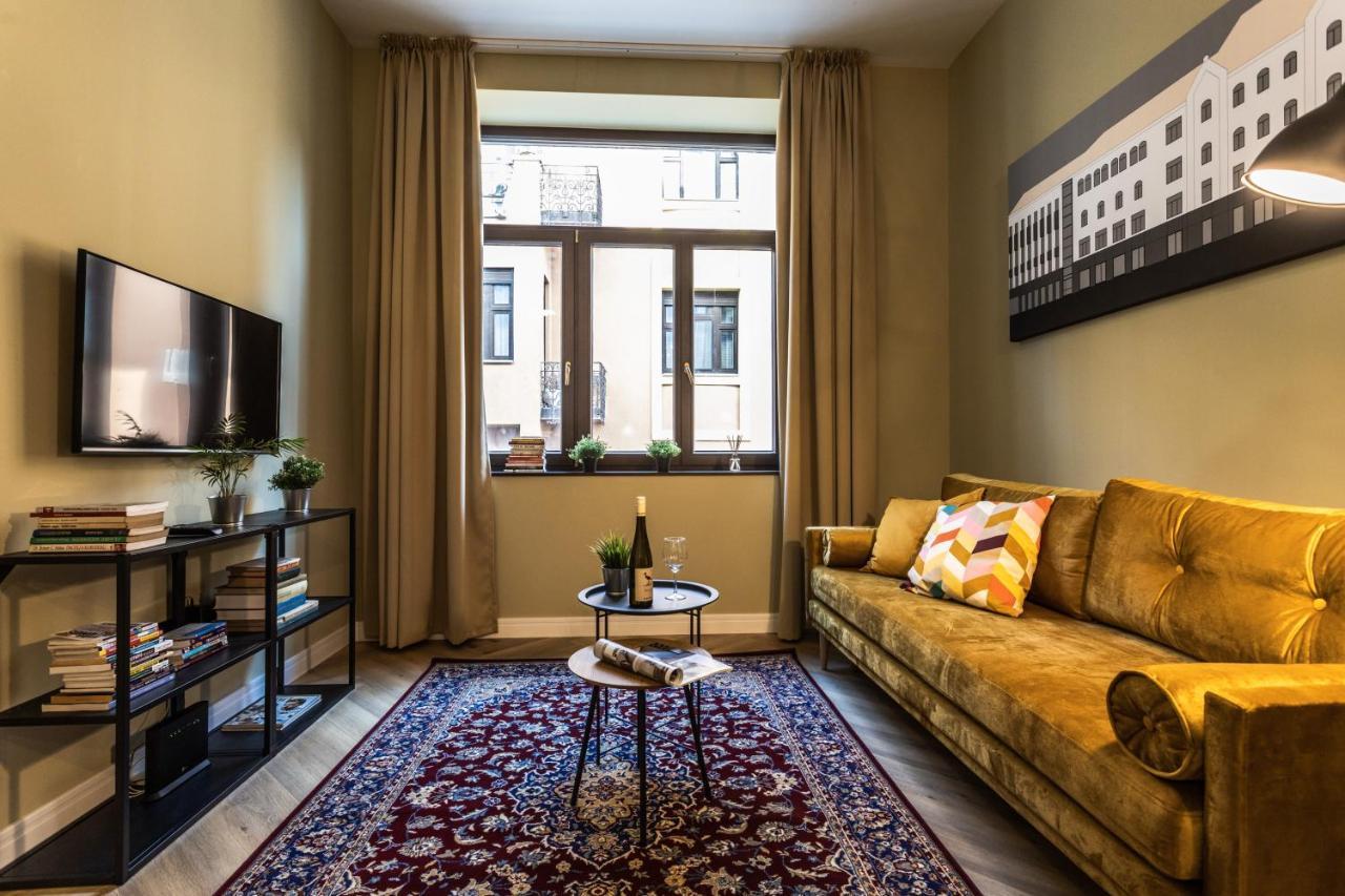 M15 Apartment Pécs Extérieur photo